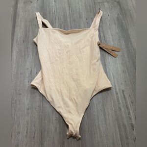 Skims Fits Everybody Square Neck Bodysuit Sand Medium